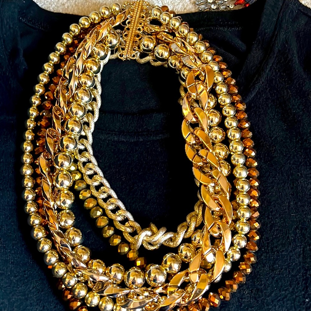 Gold multiple Schaumburg necklace